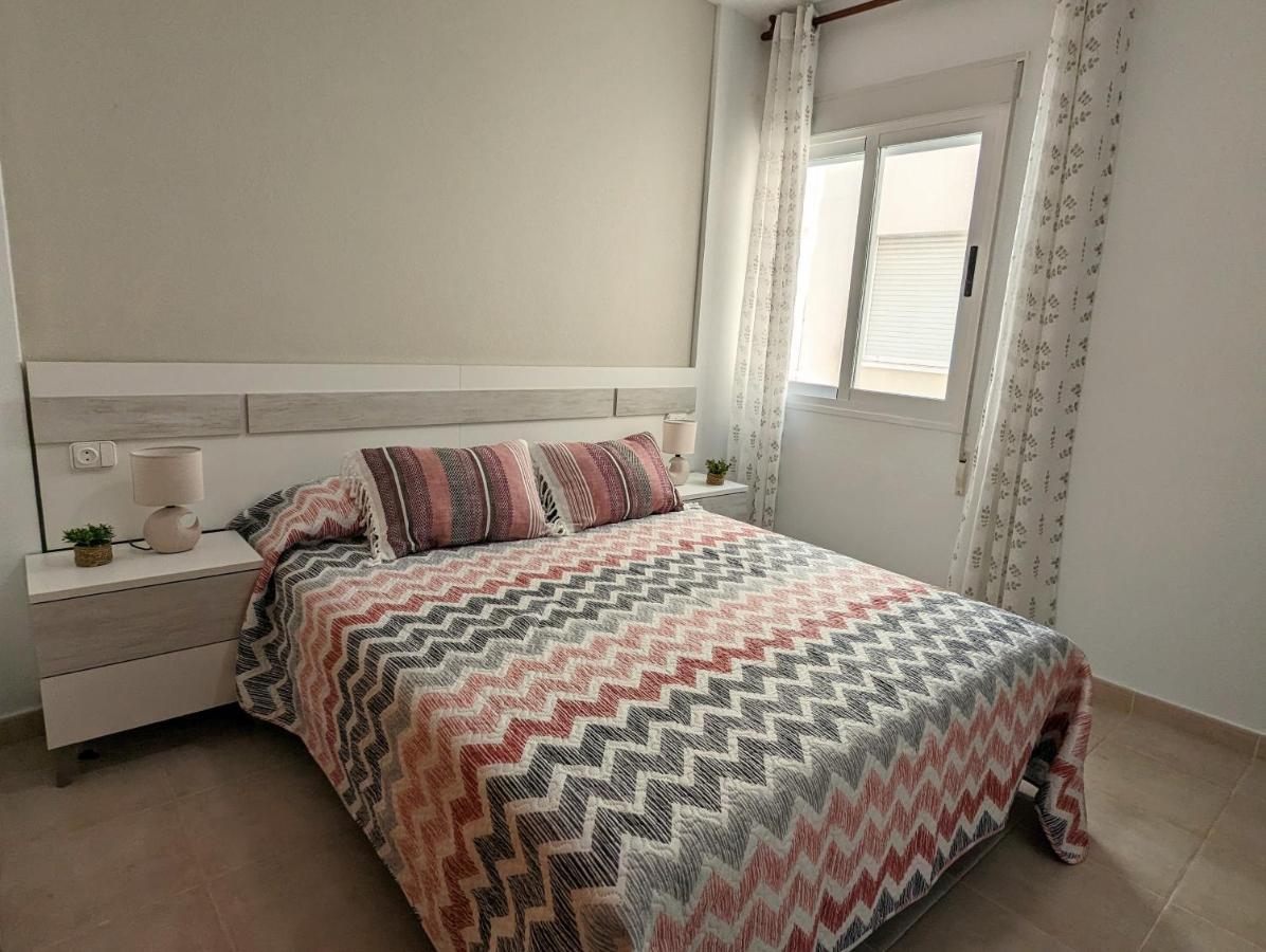 Apartamento Las Palmeras - Con Terraza, Barbacoa, Aire Acondicionado Y A 250M De La Playa! Los Alcázares Exteriér fotografie